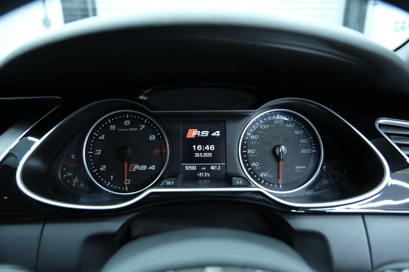 AUDI RS4