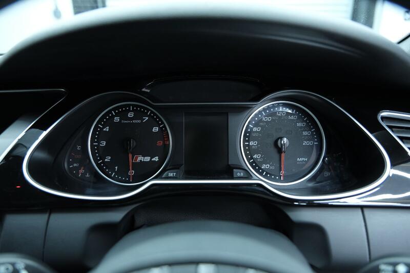 AUDI RS4