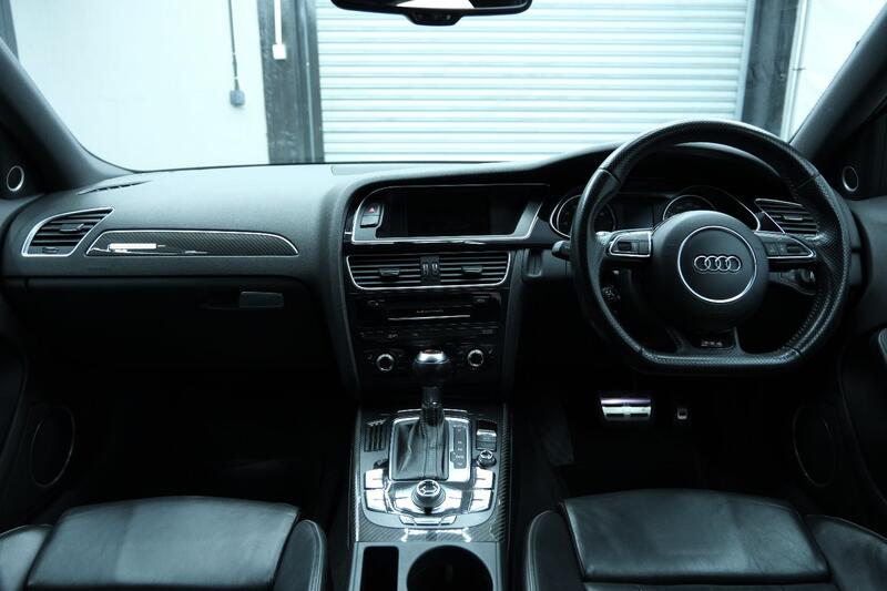 AUDI RS4